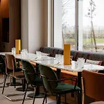 Hampton By Hilton Bordeaux Airport Otel 4*