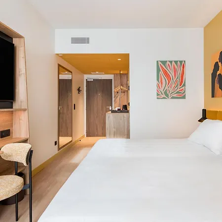 Отель Hampton By Hilton Bordeaux Airport 4*