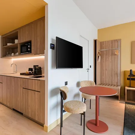 Hampton By Hilton Bordeaux Airport Hotel