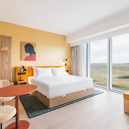 Hotel Hampton By Hilton Bordeaux Airport 4*