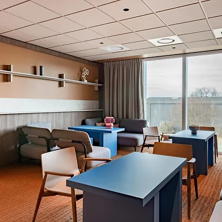 Hampton By Hilton Bordeaux Airport 4* Мериньяк