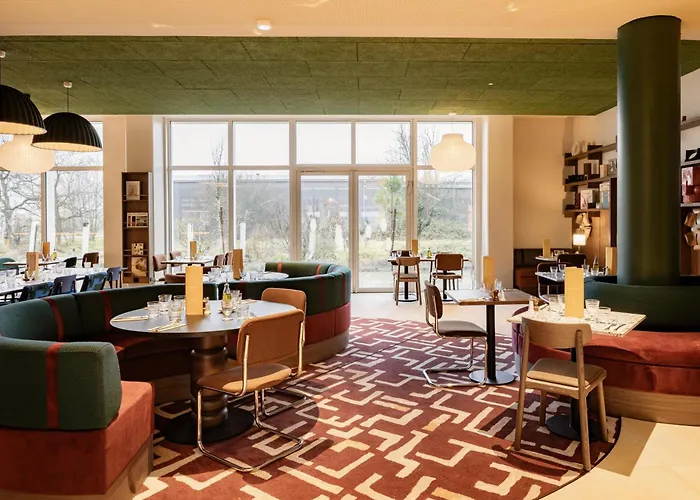 Hampton By Hilton Bordeaux Airport 4*