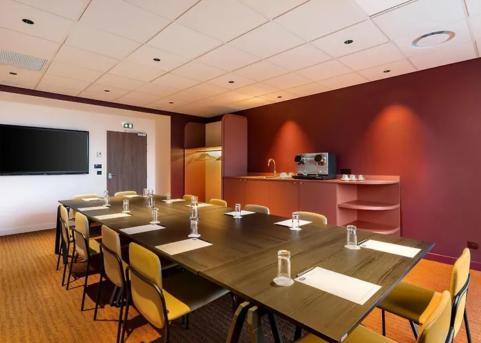 Hotel Hampton By Hilton Bordeaux Airport
